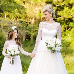 flower girl hairstyle wedding hairdresser sunshine coast